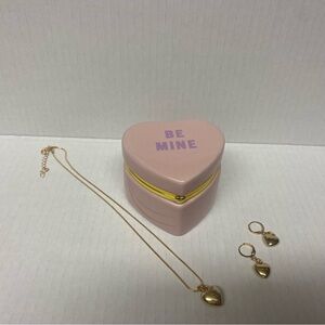 Pink Heart-Shaped Trinket Box “Be Mine” Glossy Gold Plated Metal Love Heart Dang
